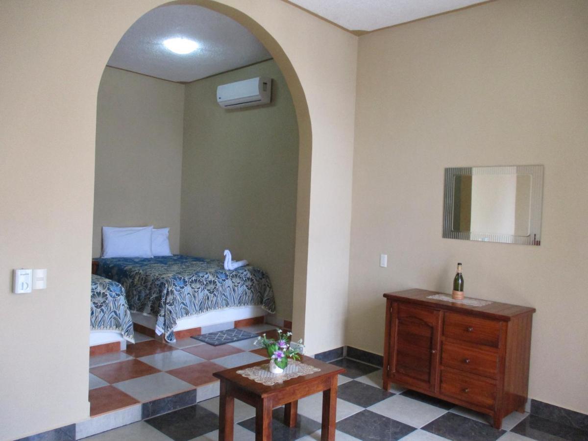 Gloria'S Hotel Estacahuite ภายนอก รูปภาพ