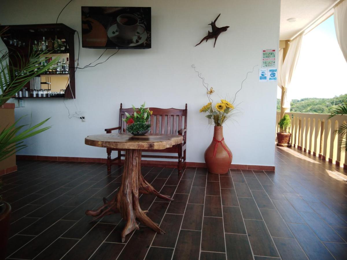 Gloria'S Hotel Estacahuite ภายนอก รูปภาพ